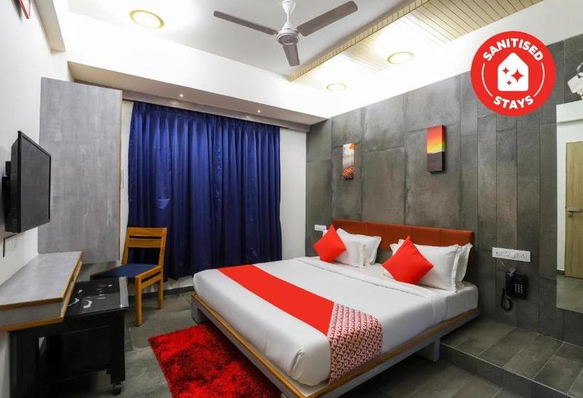 호텔 Capital O 64343  Blueberry