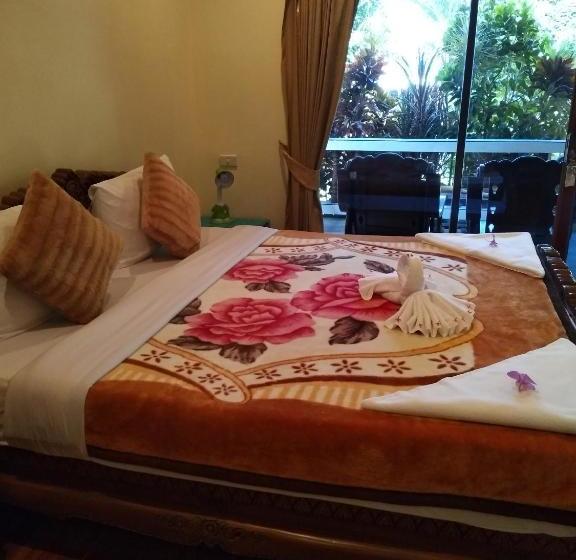 Resort Happy Lagoon Bungalow