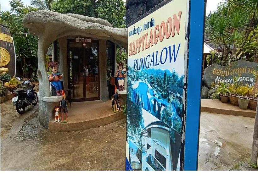 Resort Happy Lagoon Bungalow
