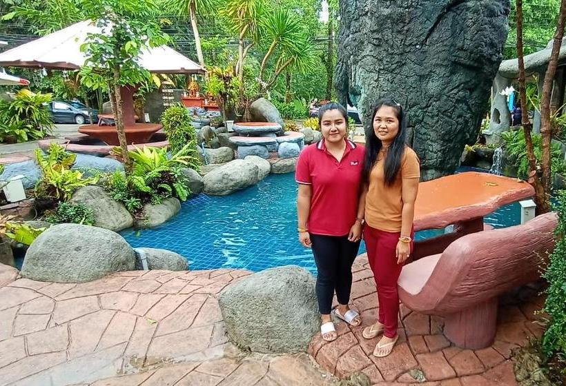 Resort Happy Lagoon Bungalow