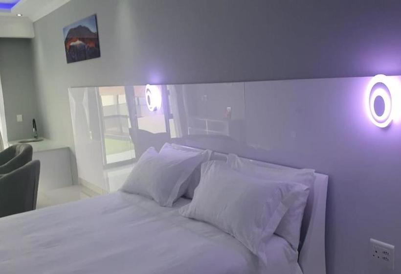 膳宿费 Louisville Lodge Midrand