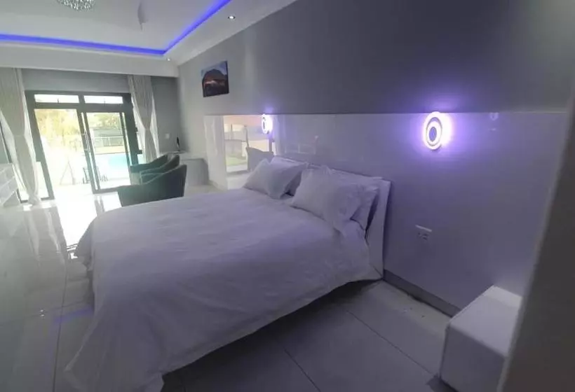 ペンション Louisville Lodge Midrand
