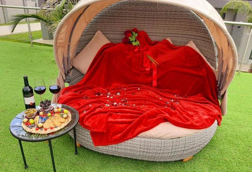 膳宿费 Louisville Lodge Midrand