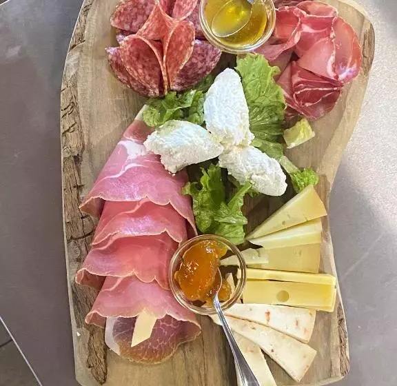 Lomakeskus Agriturismo Podere Farnesiana