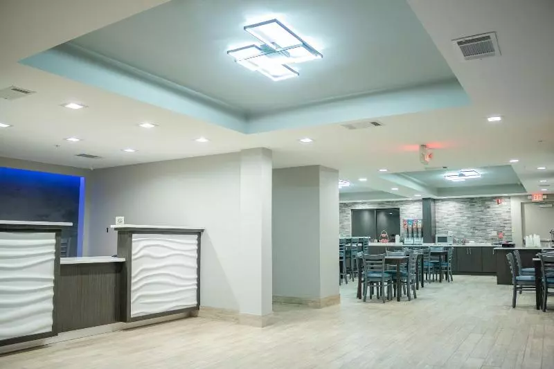 בית מלון כפרי Admiral's Inn On Tybee Island