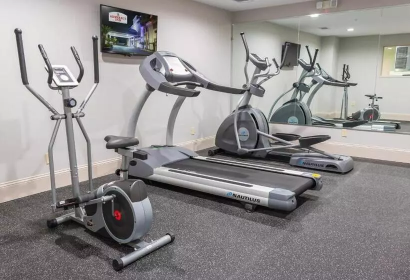 בית מלון כפרי Admiral's Inn On Tybee Island