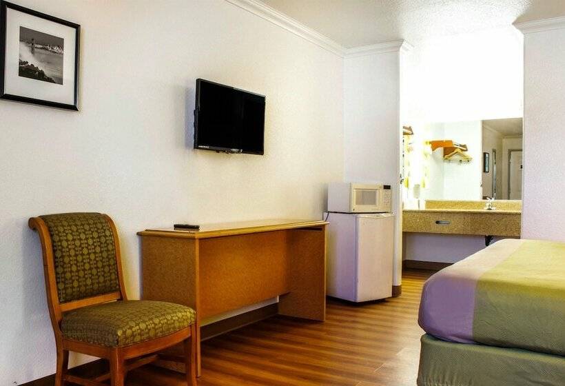 בית מלון כפרי Apache Inn