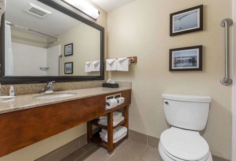 בית מלון כפרי Comfort Inn Arcata