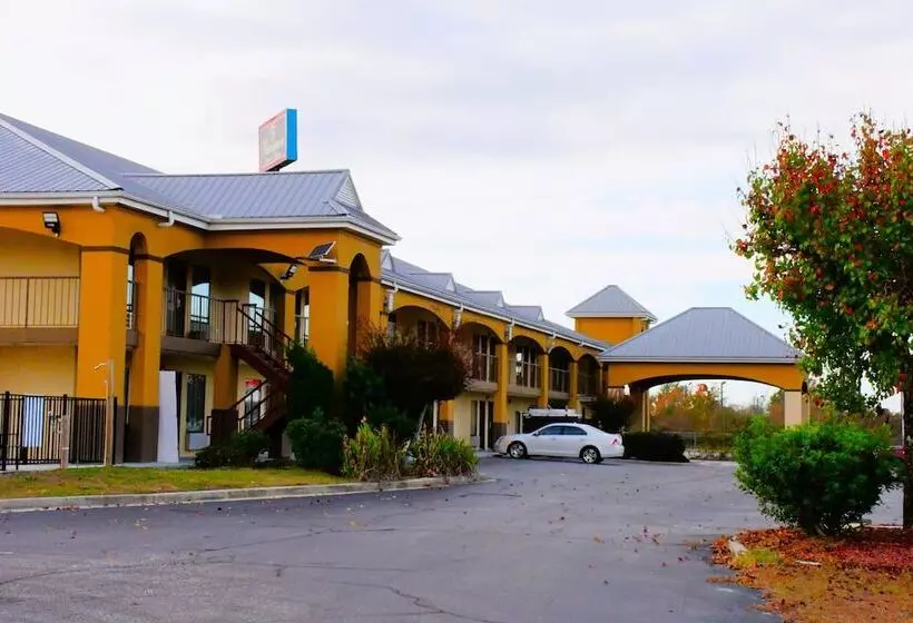 בית מלון כפרי Florence Inn And Suites