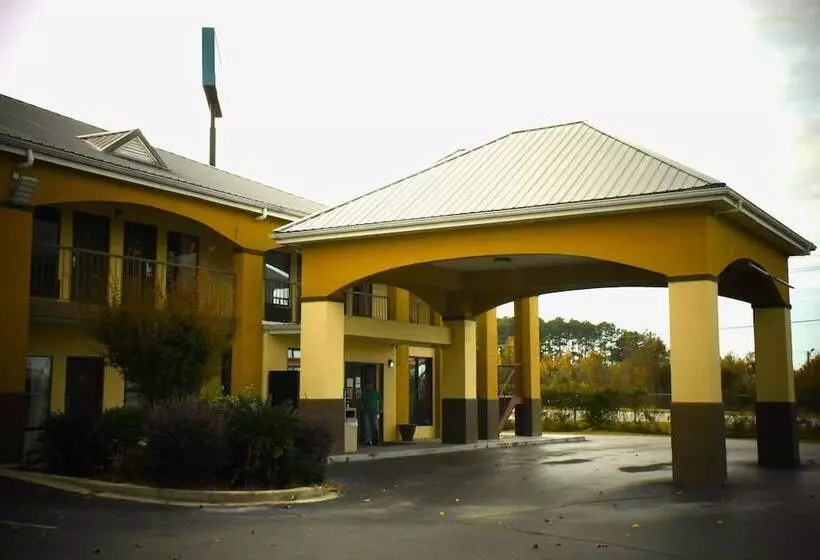 בית מלון כפרי Florence Inn And Suites