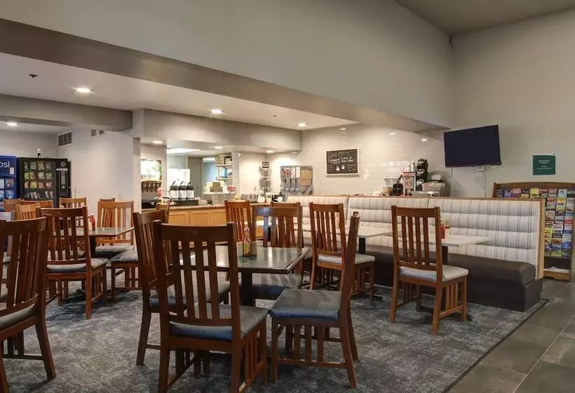 Отель Greentree Inn Albuquerque North I25