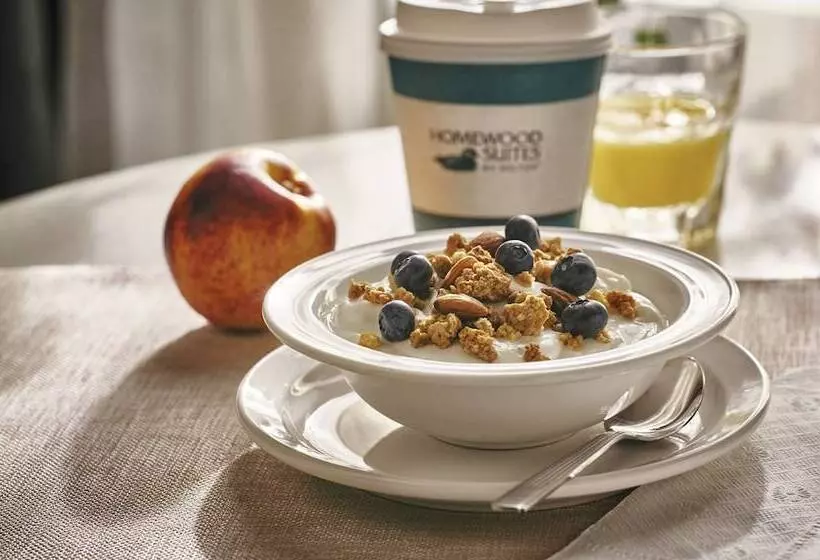 هتل Homewood Suites By Hilton Kansas Cityairport