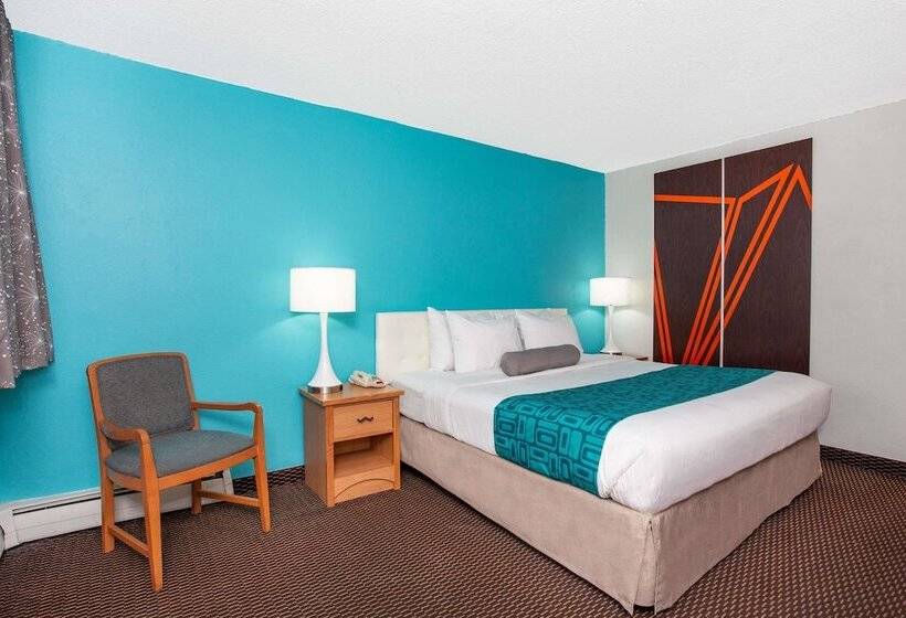 هتل Howard Johnson By Wyndham Colorado Springs
