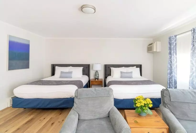 בית מלון כפרי Iron Masters   Inn On Main