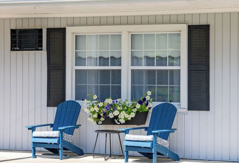 فندق Iron Masters   Inn On Main