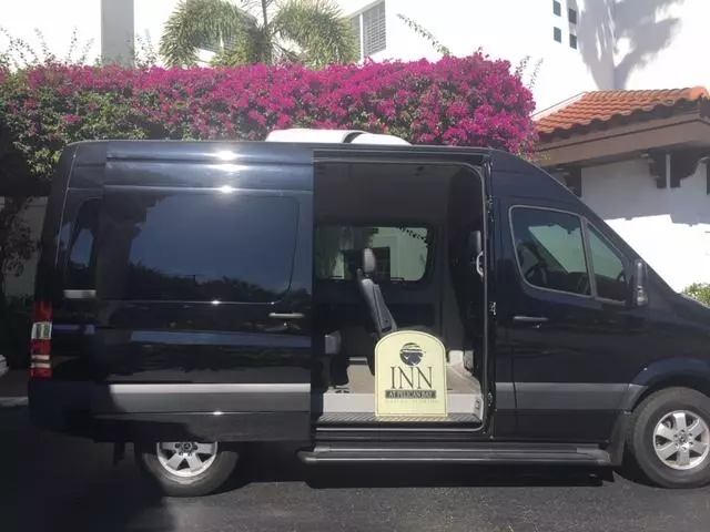 هتل Inn At Pelican Bay