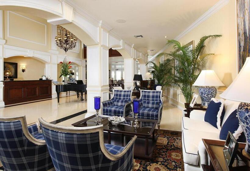 فندق Inn At Pelican Bay