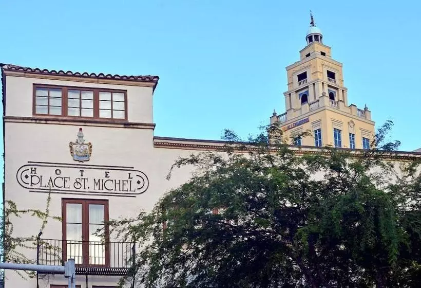 ホテル St. Michel