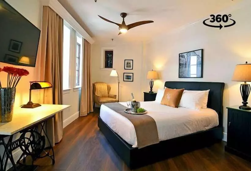 ホテル St. Michel