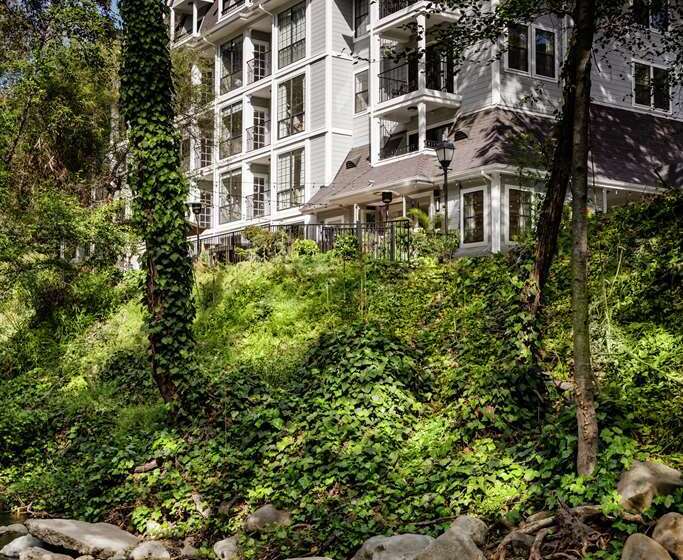 فندق The Inn At Saratoga, Tapestry Collection By Hilton