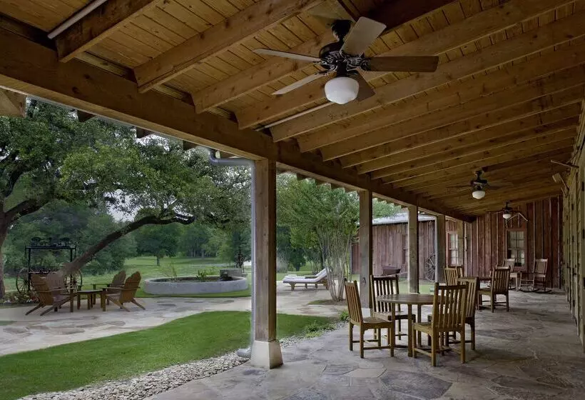 Hyatt Regency Hill Country Resort & Spa