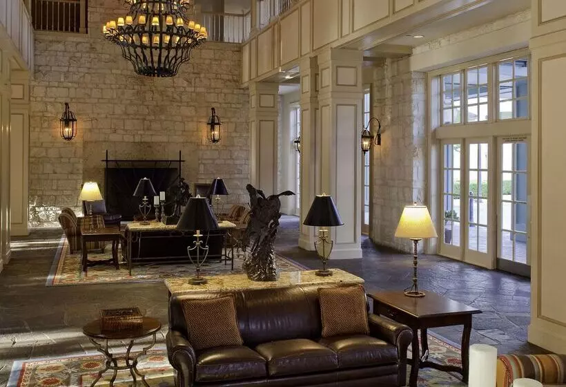 Hyatt Regency Hill Country Resort & Spa