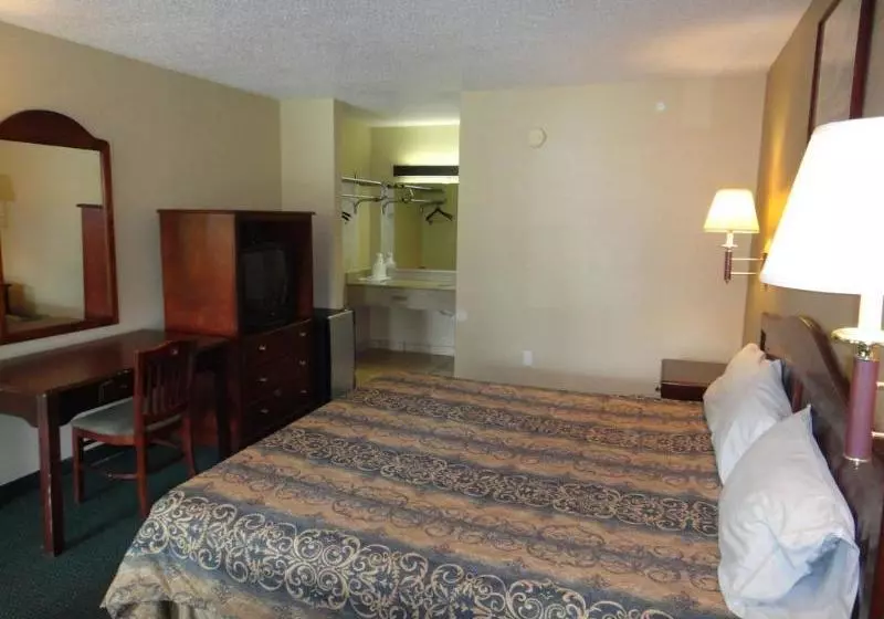 فندق على الطريق Relax Inn Charlotte