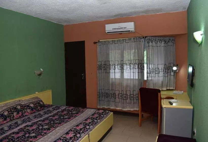 هتل Oau Conference Centre & Guest Houses Ltd