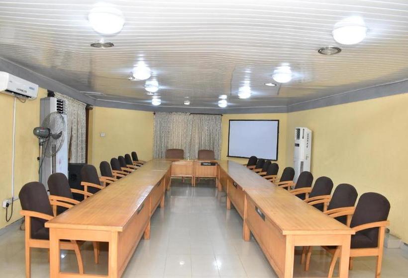 هتل Oau Conference Centre & Guest Houses Ltd