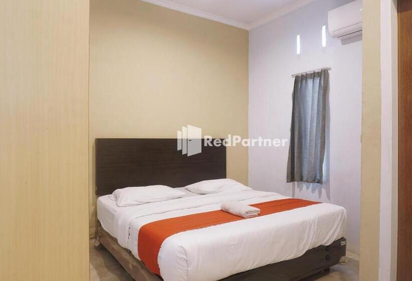 호텔 Tassa Homestay Syariah Mitra Reddoorz