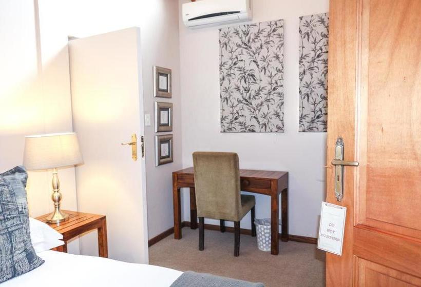 Pension 25 On Catherine