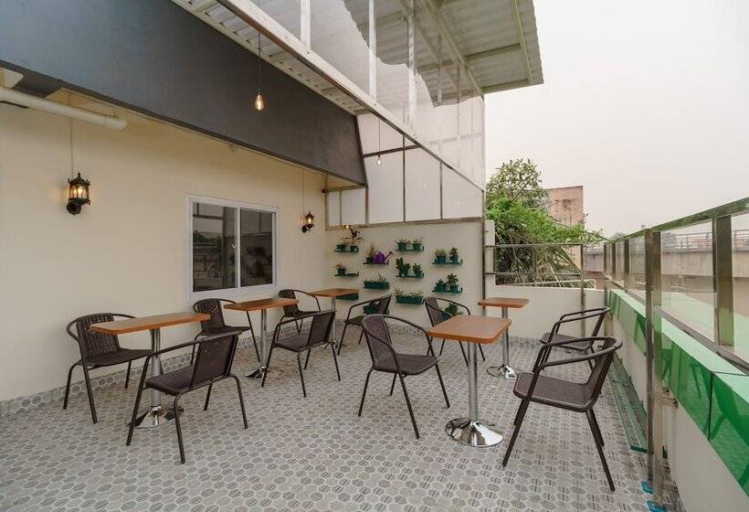 Pensione Reddoorz Plus Near Rs Rk Charitas 2 Palembang