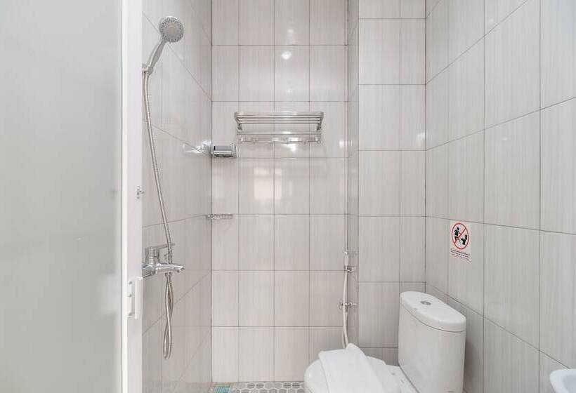 Pansiyon Reddoorz Plus Near Rs Rk Charitas 2 Palembang