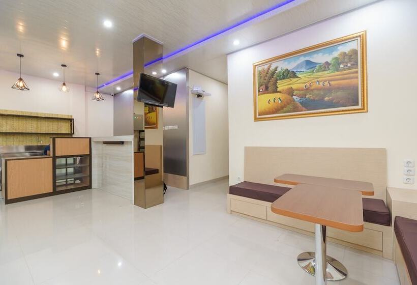 Pansiyon Reddoorz Plus Near Rs Rk Charitas 2 Palembang