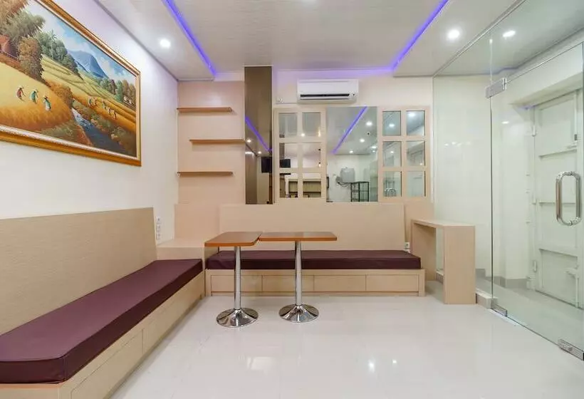 ペンション Reddoorz Plus Near Rs Rk Charitas 2 Palembang