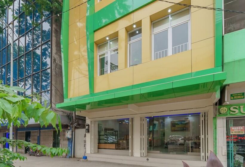 Pansiyon Reddoorz Plus Near Rs Rk Charitas 2 Palembang