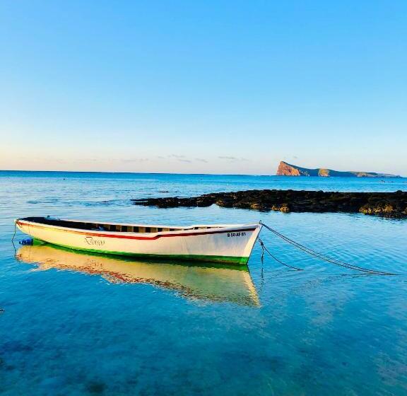 تختخواب و صبحانه The Good Life Eco Lodges Serenity & Wellness Resort Adult Only