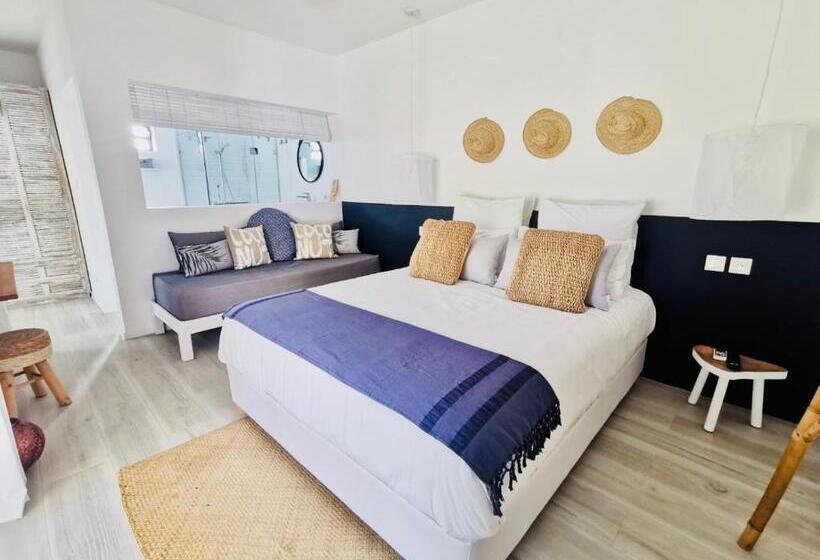 تختخواب و صبحانه The Good Life Eco Lodges Serenity & Wellness Resort Adult Only