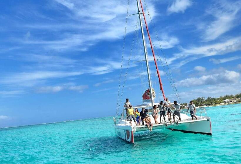 تختخواب و صبحانه The Good Life Eco Lodges Serenity & Wellness Resort Adult Only