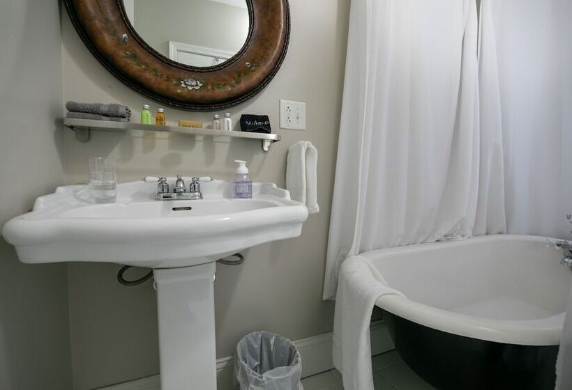 Bed and Breakfast Willard Richards Inn