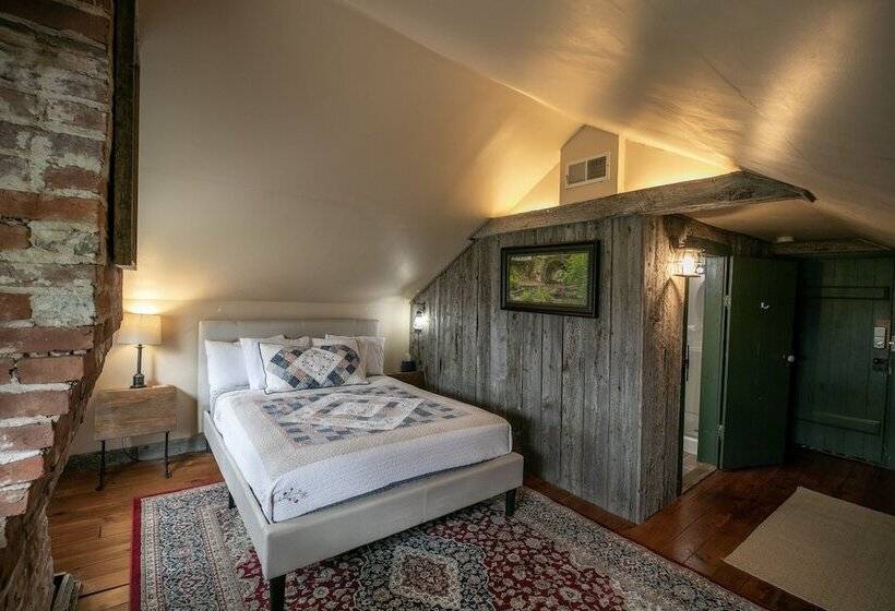 Bed and Breakfast Willard Richards Inn