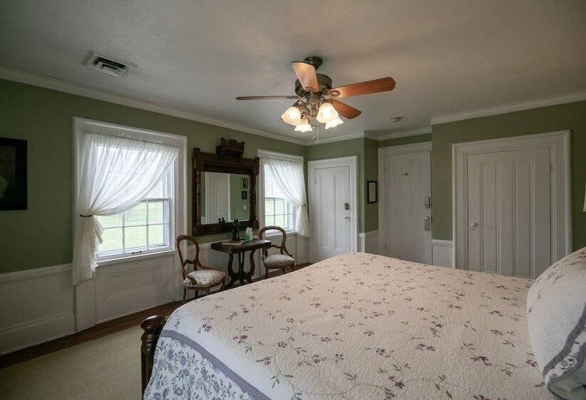 Bed and Breakfast Willard Richards Inn