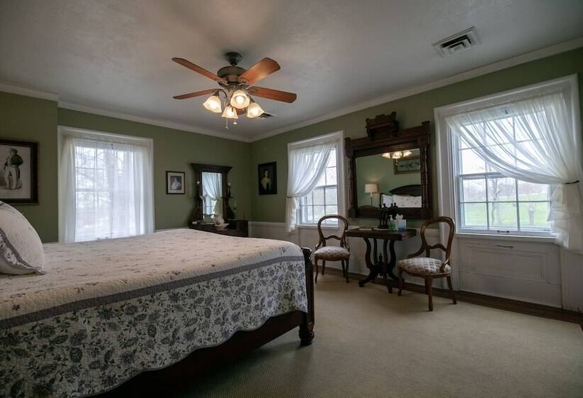 Bed and Breakfast Willard Richards Inn