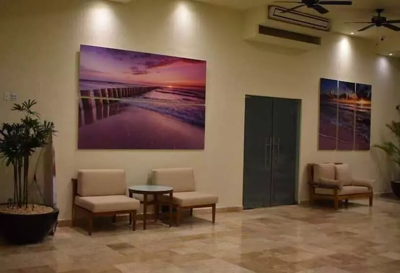 ホテル Viraj Sarovar Portico Jammu