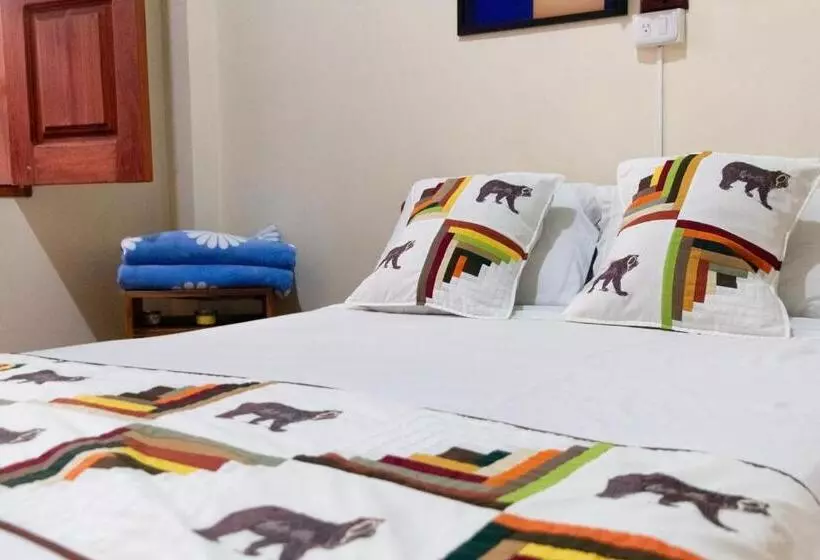 ペンション Candileja Hostel