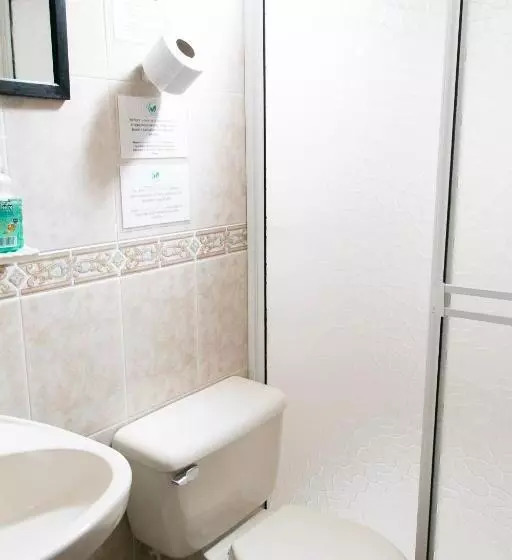 ペンション Candileja Hostel