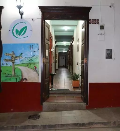 ペンション Candileja Hostel