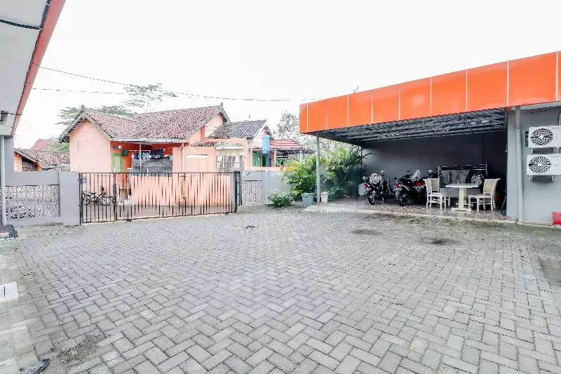 ペンション Ratu Guesthouse