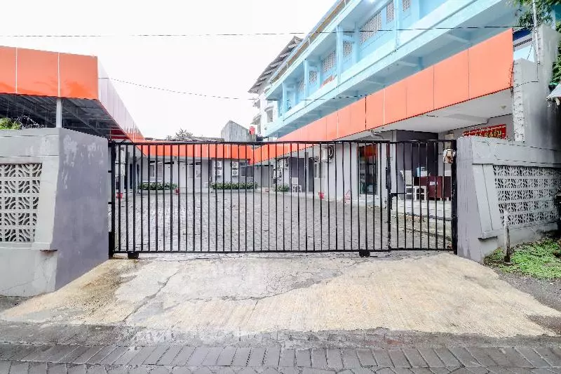 ペンション Ratu Guesthouse