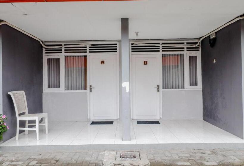 Pensione Ratu Guesthouse